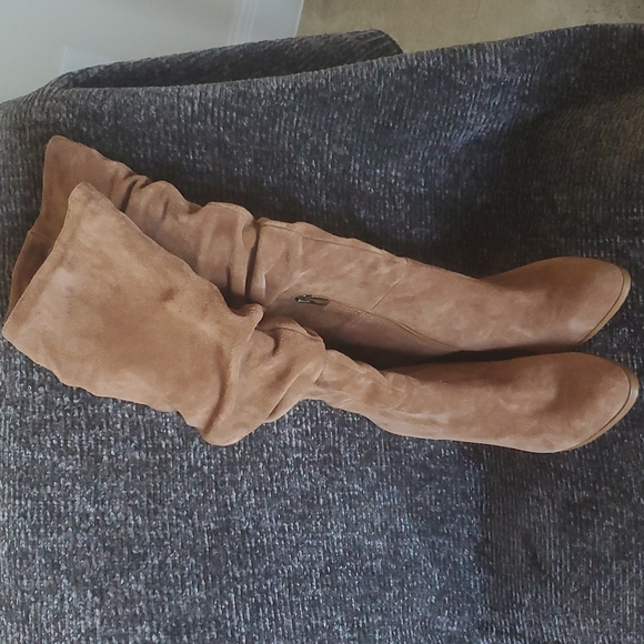 NEW! French Connection Chevron Slouchy Wedge Boot, Size 7.5 - Picture 4 of 7